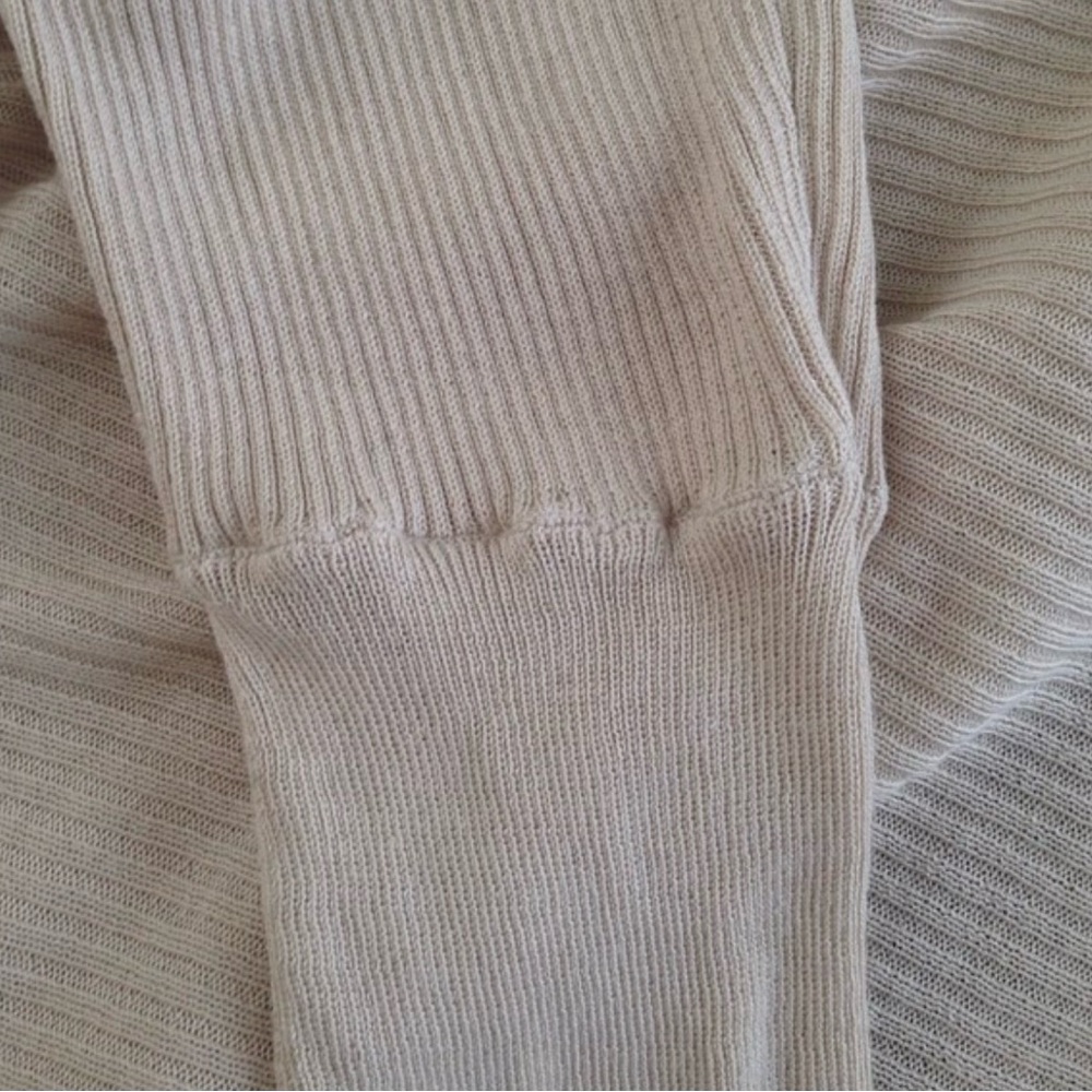 Open Back Sweater - Picture 3 of 3